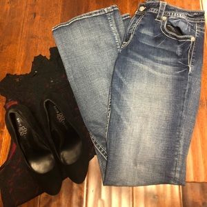 Miss Me Mid-Rise bootcut Jeans 33x34 $50